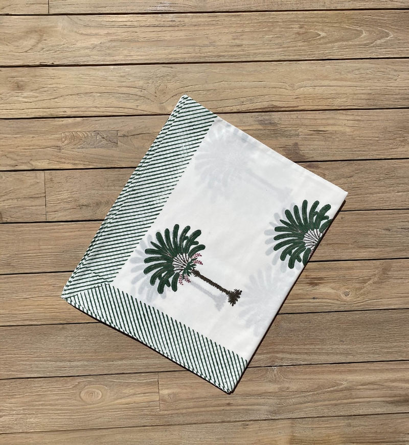 Island Green Tablecloth – white/green – palm tree prints – 100% cotton – boho chic – Jardin Botanique – Miss June Paris – 6