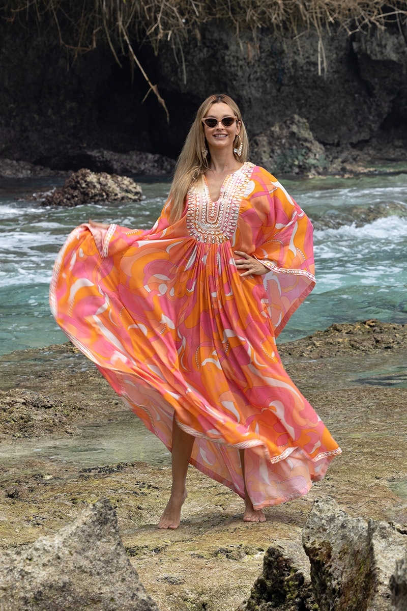 Caftán Largo Cassia - Rosa/Naranja - Pechera Decorada - Mangas Largas - Estilo Bohemio - Miss June Paris - 2