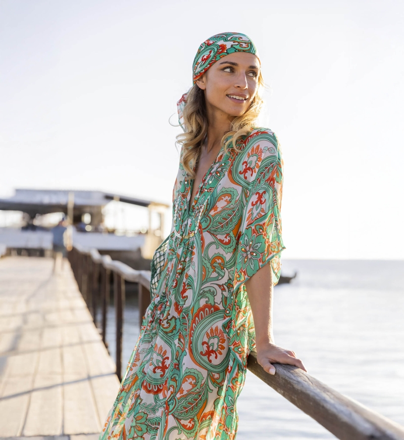 Caftan Long Caprera - vert - plastron décoré - manges longues - boho - Miss June Paris - 1