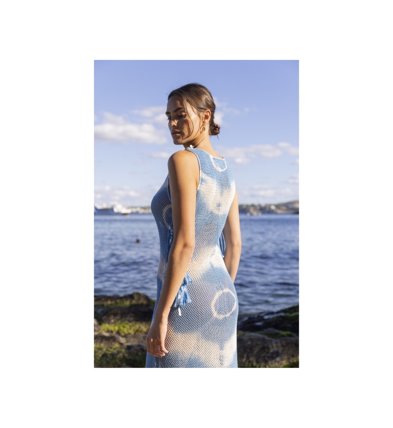 Vestido Largo Goya - azul - en crochet - Pechera Decorada - Lentejuelas Doradas - Cuello Redondo - Miss June Paris - 4