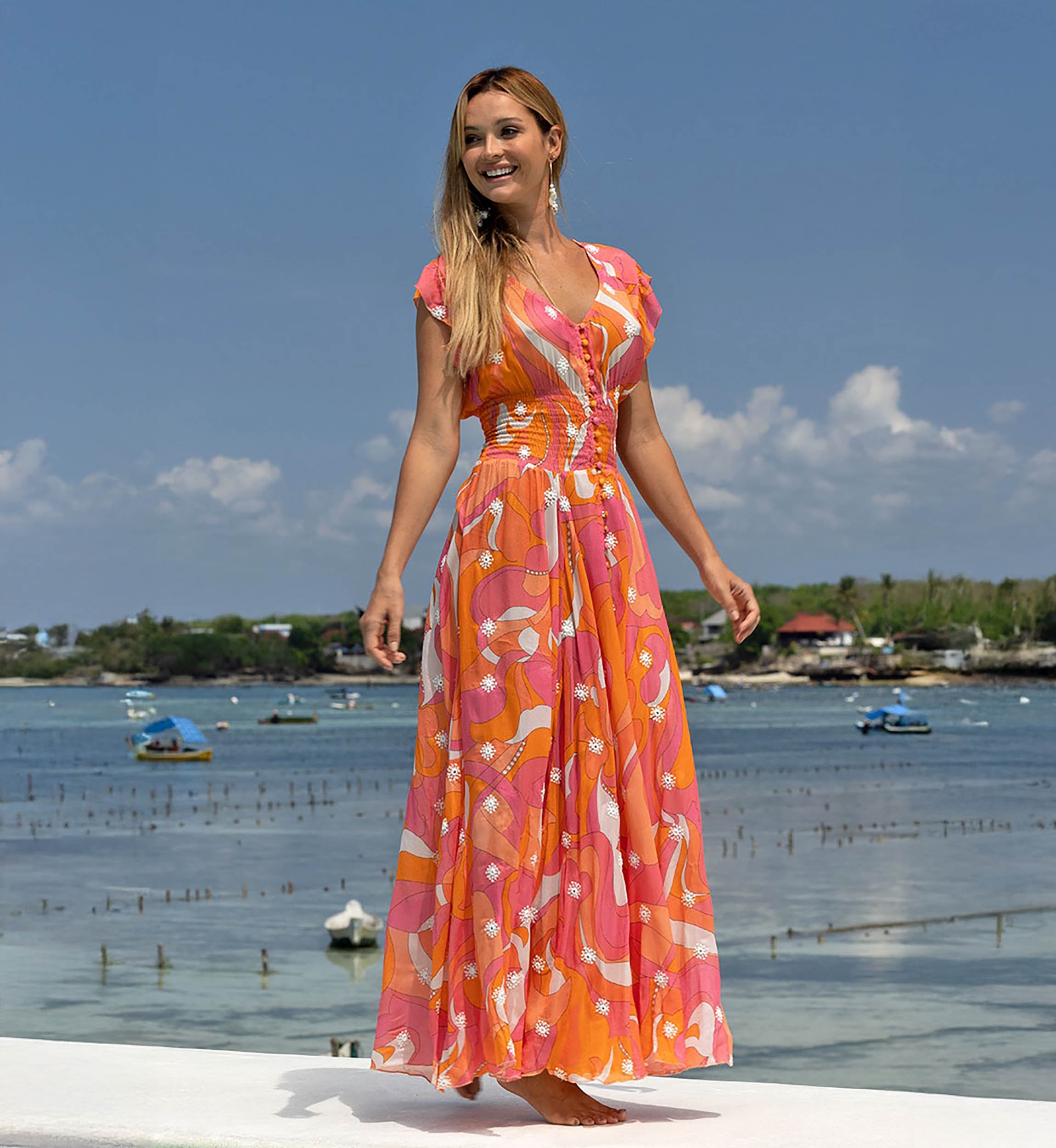 Long Dress Scarlett – pink/orange – bohemian print – V-neck – smocked belt – Miss June Paris – 2
