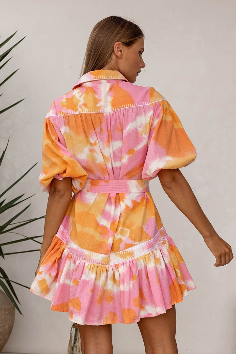 Short Dress Victoria – pink/orange – short sleeves – tie & dye pattern – matching belt – bohemian – Miss June Paris – 2