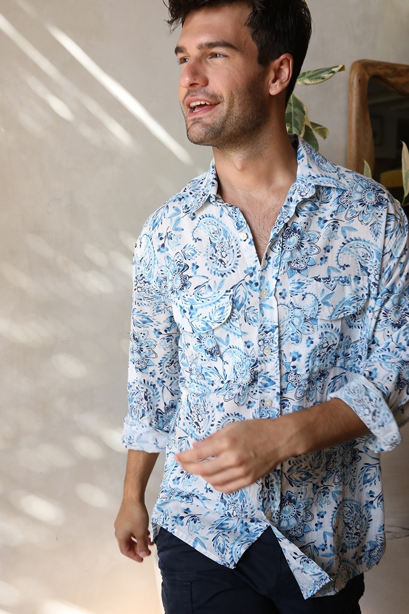 Shirt Filandia – white – paisley print / blue – long sleeves – front pockets – Shay collection – Miss June Paris – 7