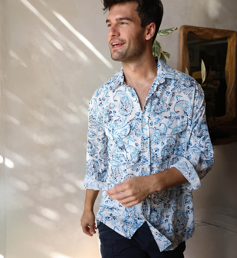 Shirt Filandia – white – paisley print / blue – long sleeves – front pockets – Shay collection – Miss June Paris – 7