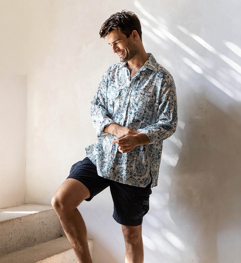 Shirt Filandia – white – paisley print / blue – long sleeves – front pockets – Shay collection – Miss June Paris – 4