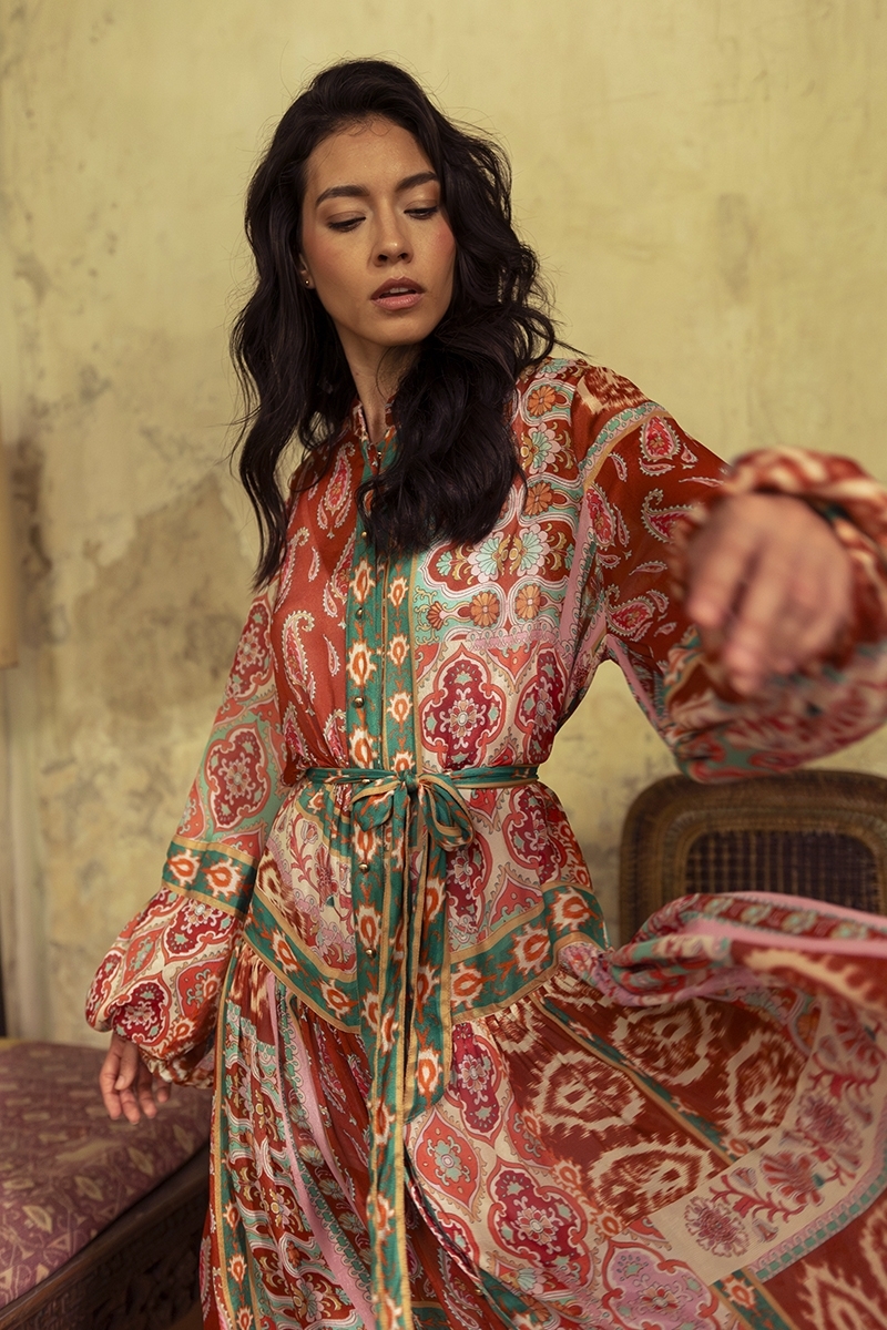 Robe longue Jazmin - imprimé cachemire - multicouleur - ceinture assortie - Miss June Paris - 4