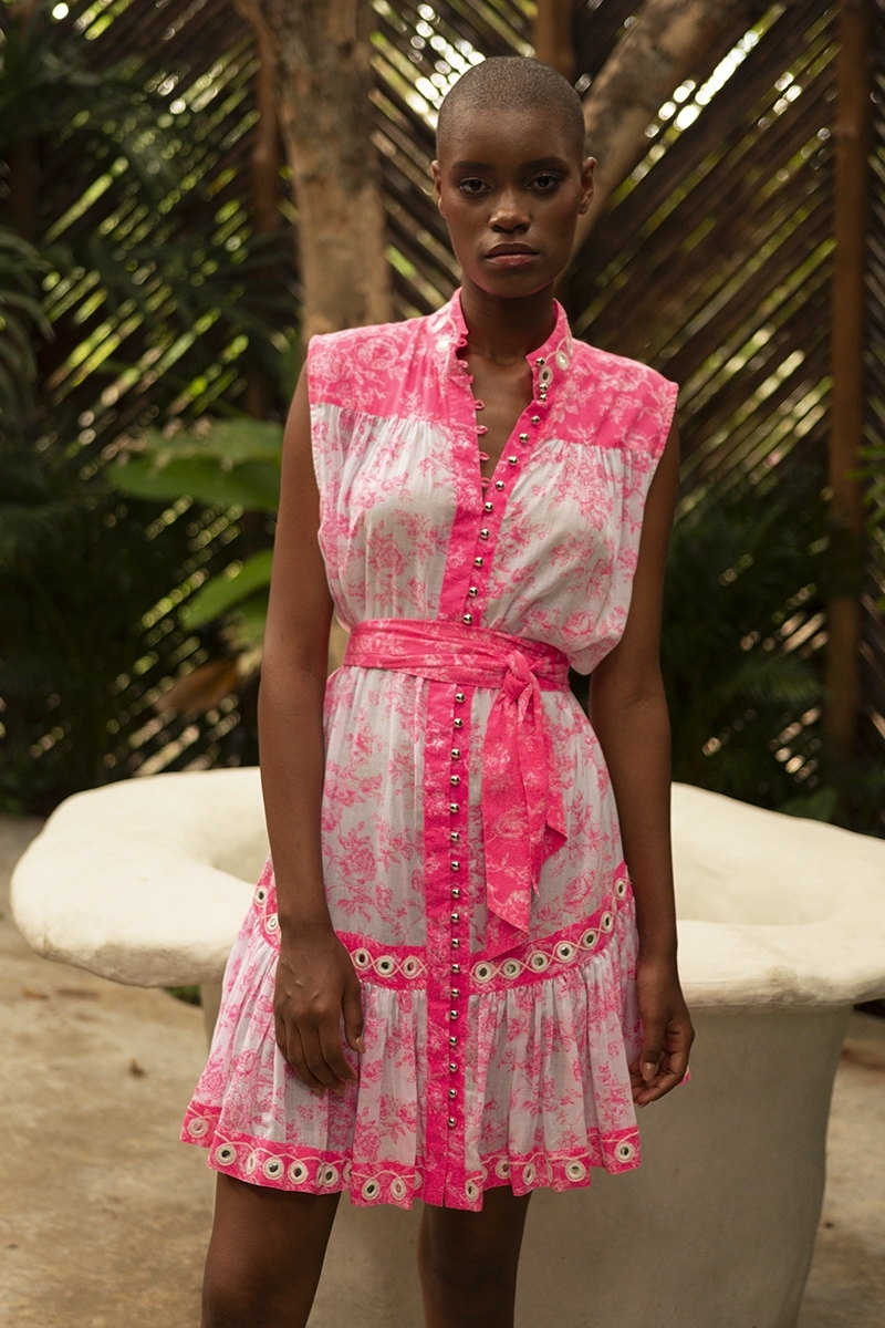 Robe courte Melisa - imprimé floral rose néon - broderies de miroirs scintillantes - Miss June Paris - 4