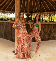 Robe longue Liliana - multicoleur - épaules dénudées - volants délicats - Miss June Paris - 4