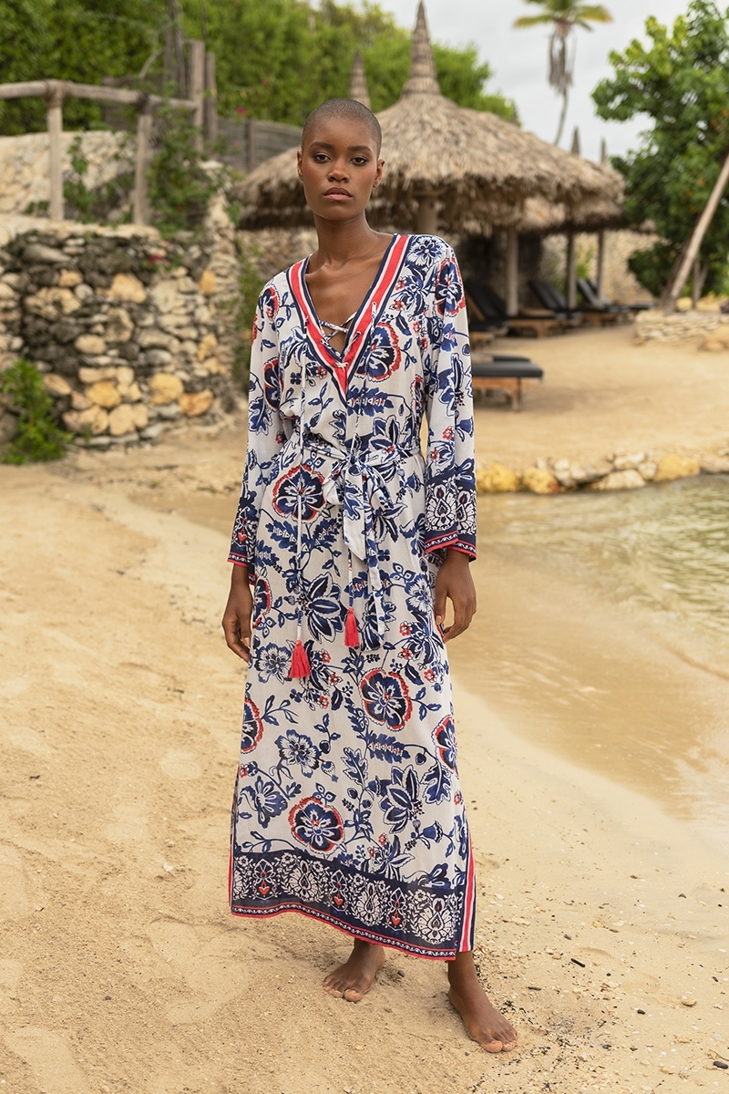 Robe longue Viviana - blanches - motifs floraux rouges et bleus - ceinture assortie - Miss June Paris - 1