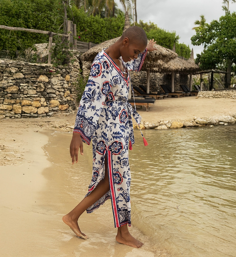 Vestido largo Viviana - blanco - motivos florales rojos y azules - cinturón a juego - Miss June Paris - 2