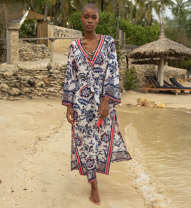 Robe longue Viviana - blanches - motifs floraux rouges et bleus - ceinture assortie - Miss June Paris - 4