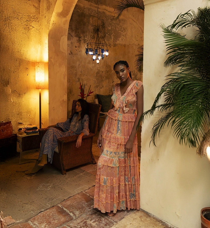 Vestido largo Estefania - vestido con volantes - escote en V - color melocotón - estampado floral - Miss June Paris - 3