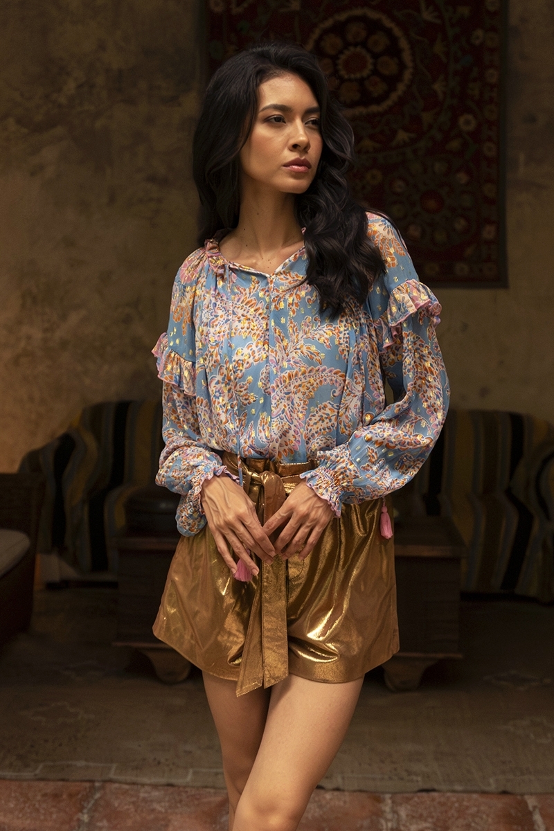 Blusa Renata - blusa azul claro - estampado cachemir rosa y dorado - manga larga - Miss June Paris - 3