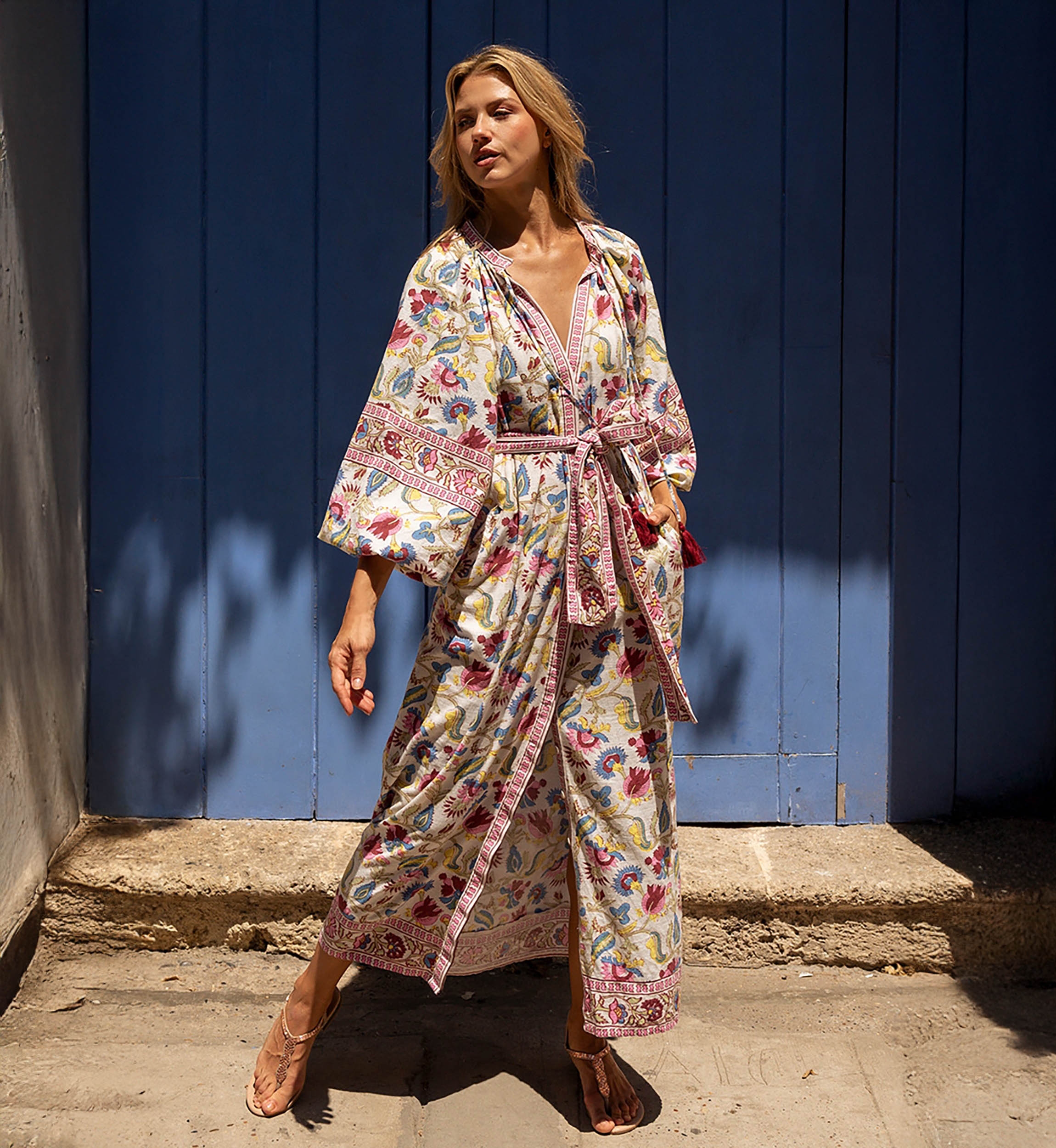 Long Dress Adriana: multicolor - floral print - long sleeves - matching belt - Miss June Paris - 1