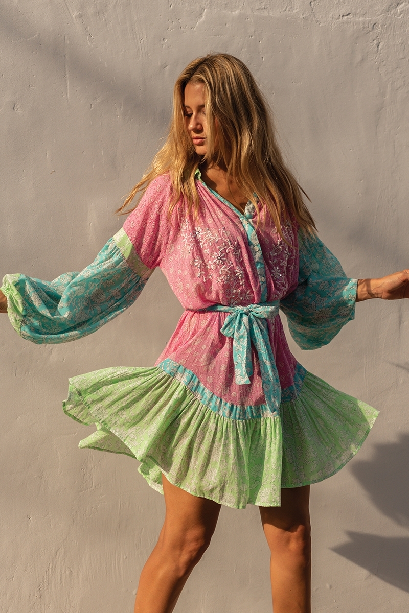 Robe courte Olga - imprimés fleuris - manches longues - multicouleur - Miss June Paris - 1