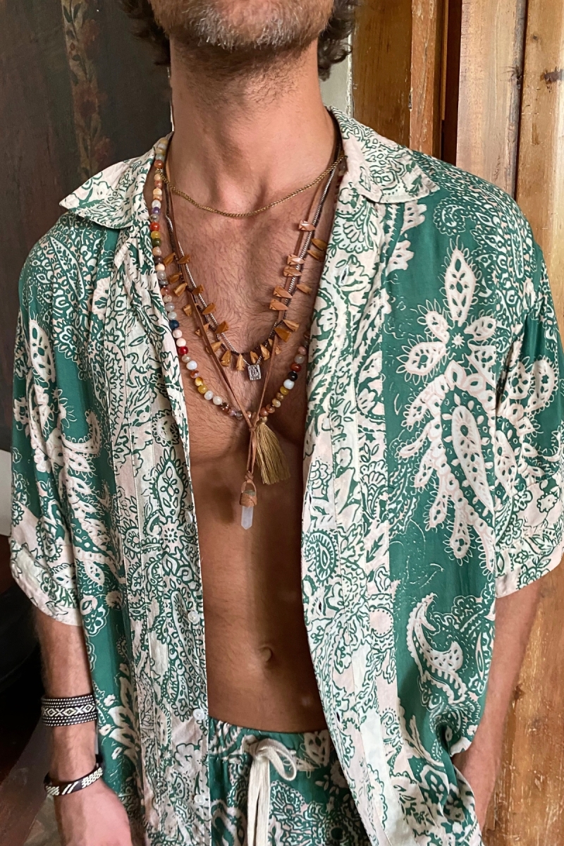 Short-Sleeve Shirt San Gil – green – off-white floral pattern – discreet buttons – Shay collection – Miss June Paris – 4