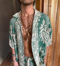 Short-Sleeve Shirt San Gil – green – off-white floral pattern – discreet buttons – Shay collection – Miss June Paris – 4