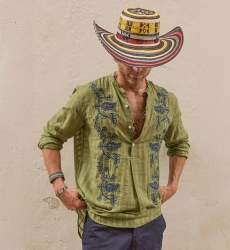 Camisa Cocora – caqui – bordados azules – mangas largas – tejido fluido – colección Shay – Miss June Paris – 2