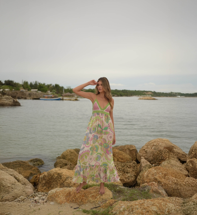 Robe Longue Hortensia: multicouleur - motif floral - haut en crochet - bretelles fines - Miss June Paris - 4