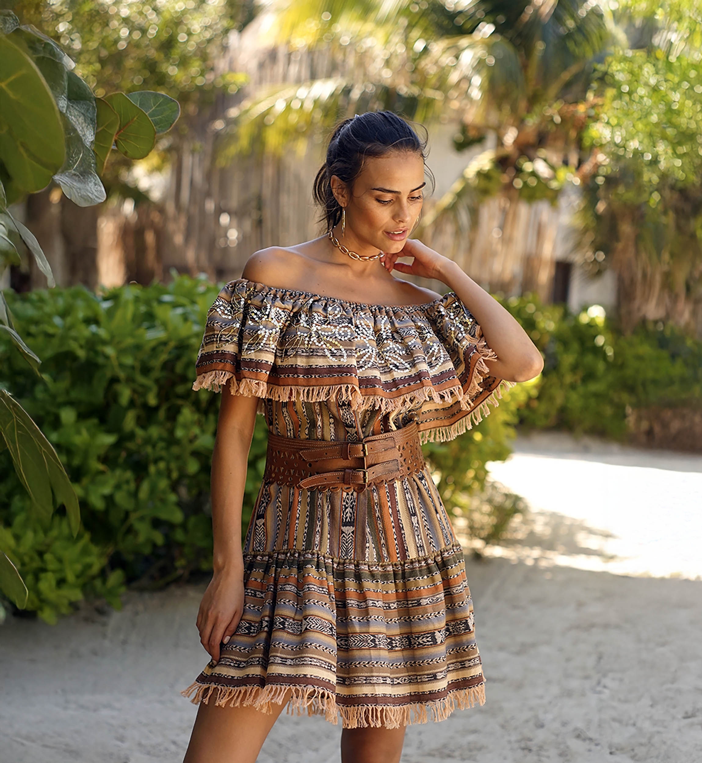 Robe courte Shiloh - couleur marron - sequins brodés - Miss June Paris - 2