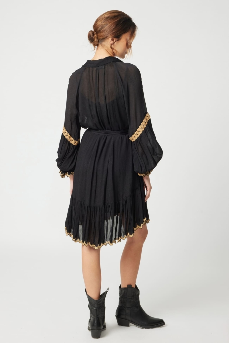 Robe courte Eleonora - couleur noire - broderie dorée - manche longue - Miss June Paris - 4