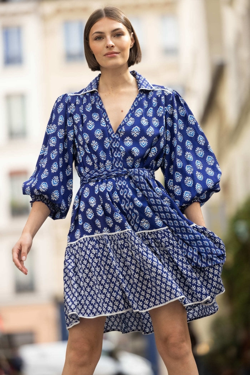 Robe courte Alix - couleur blue marine - motifs blancs - Miss June Paris - 2