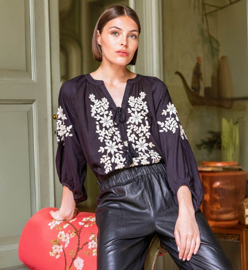 Blouse noir Noémie - Miss June Paris - 1