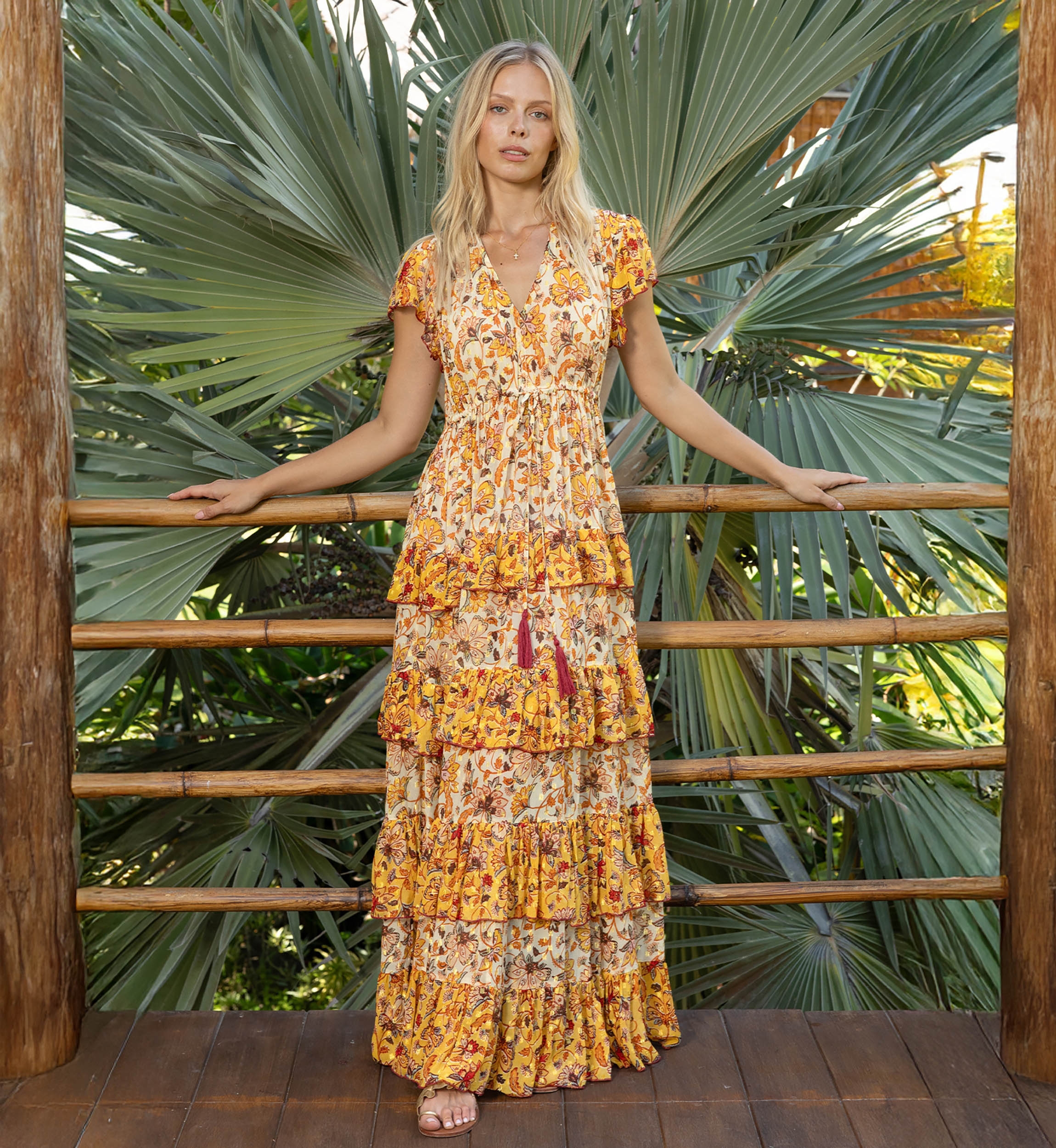 Robe longue Raya - Lien à nouer - Volants aériens - Motifs floraux - Miss June Paris - 1