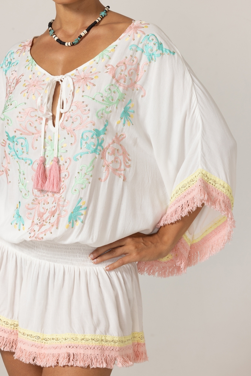 Robe Courte Sejla: blanche - plastron brodé - 100% Modal - franges en coton - touche bohème  - Miss June Paris - 5