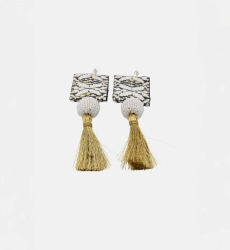 Boucles d'oreilles pendantes Java - blanc/noir/doré - fils lurex -  look bohème - Miss June Paris - 4