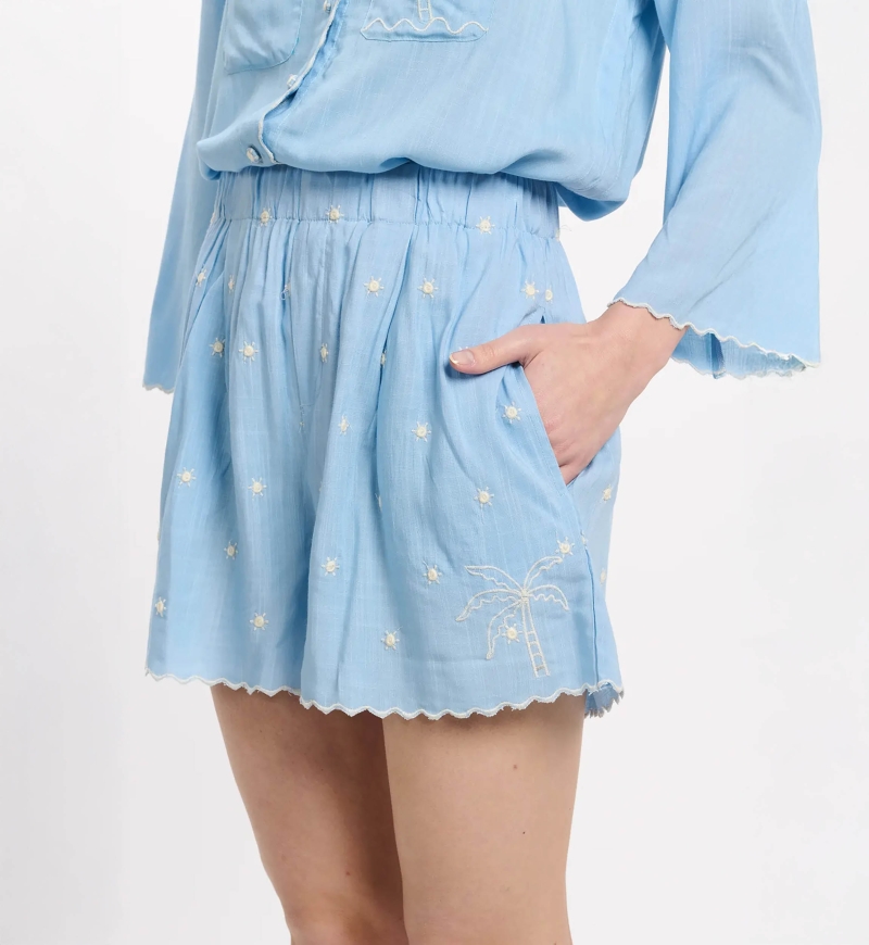 Short Lumi – Short con bolsillos, de rayón con bordados, 100 % rayón – Miss June Paris - 5