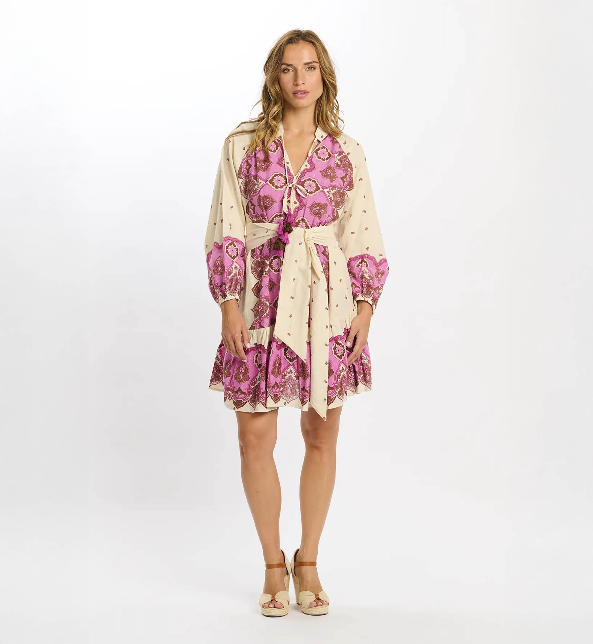 Robe Danae – Robe courte à manches longues avec ceinture assortie, 100 % coton imprimé – Miss June Paris - 7