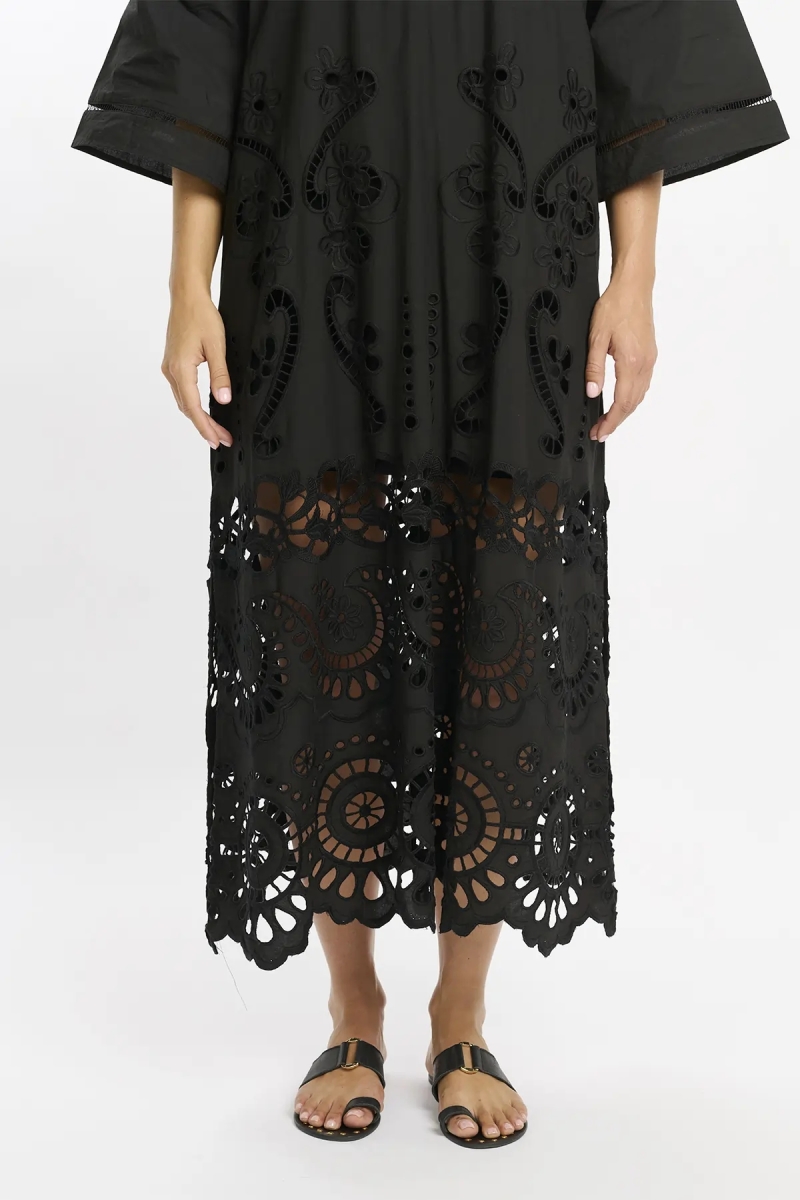 Robe Adria – Robe longue à manches longues avec doublure, en coton avec broderies et lacets, 100 % coton – Miss June Paris - 9