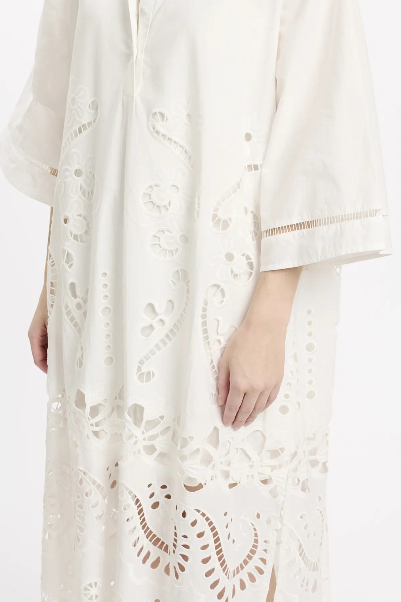 Robe Adria – Robe longue à manches longues avec doublure, en coton avec broderies et lacets, 100 % coton – Miss June Paris - 6