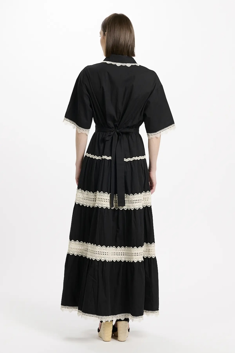 Robe Betty – Robe longue à manches courtes avec ceinture, en coton avec broderies et lacets, 100 % coton – Miss June Paris - 11