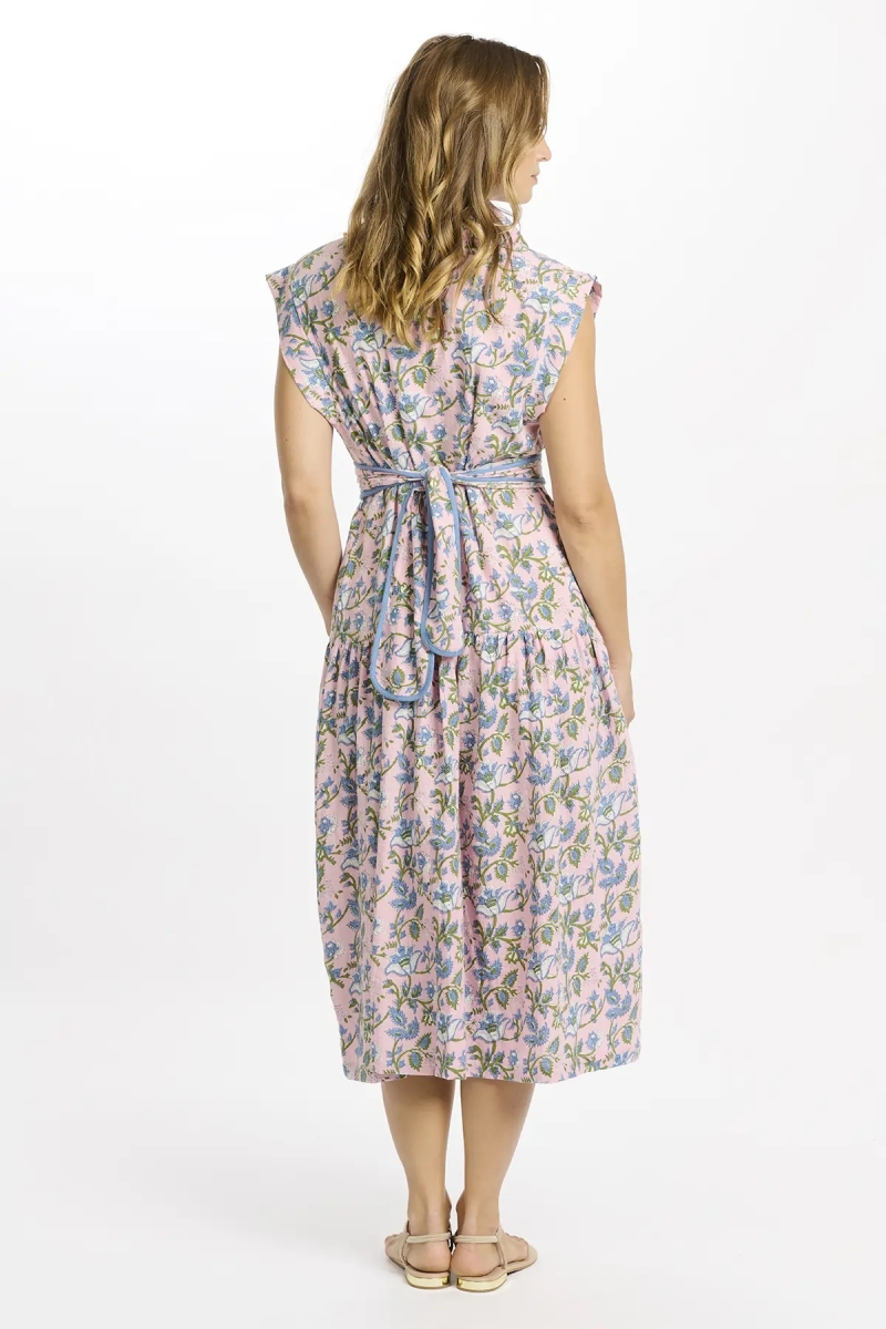 Robe Bruna – Robe mi-longue à manches courtes, en coton slub imprimé, 100 % coton – Miss June Paris - 4