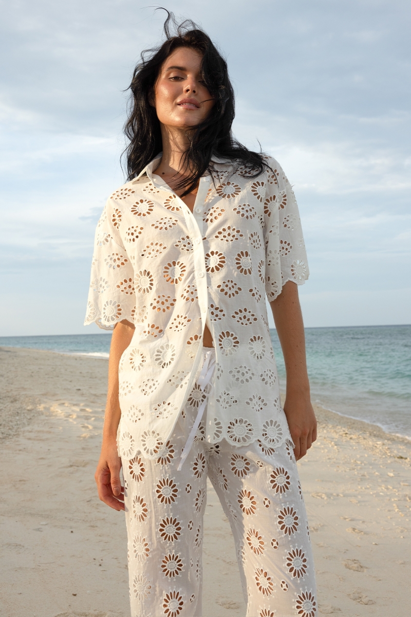 Chemise Mira en broderies anglaises - blanche - 100% coton - Miss June Paris - 1