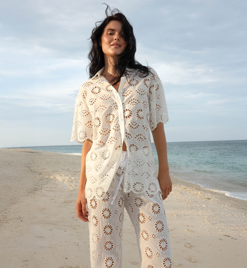 Chemise Mira en broderies anglaises - blanche - 100% coton - Miss June Paris - 1