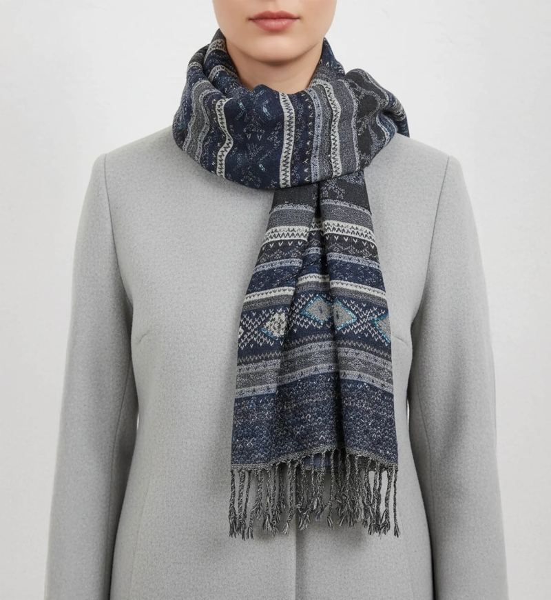 Kendra scarf - blue wool - 2