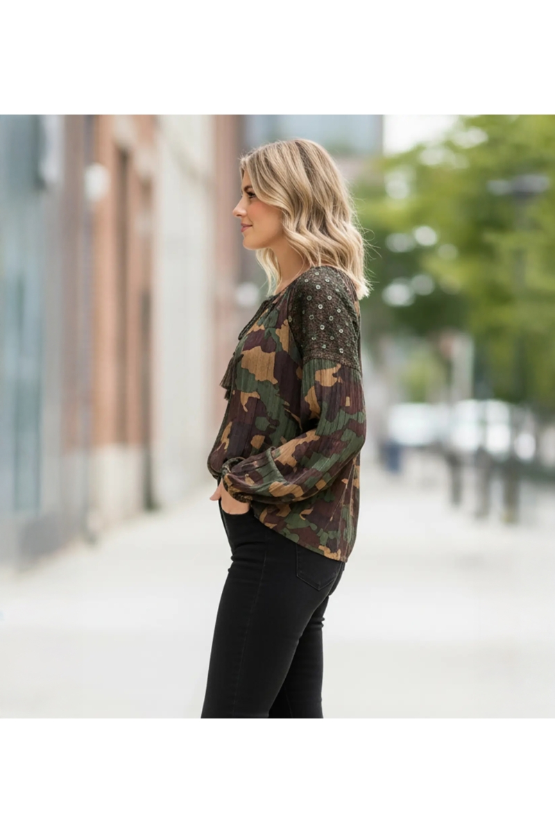 Miss June Paris, Blusa Army