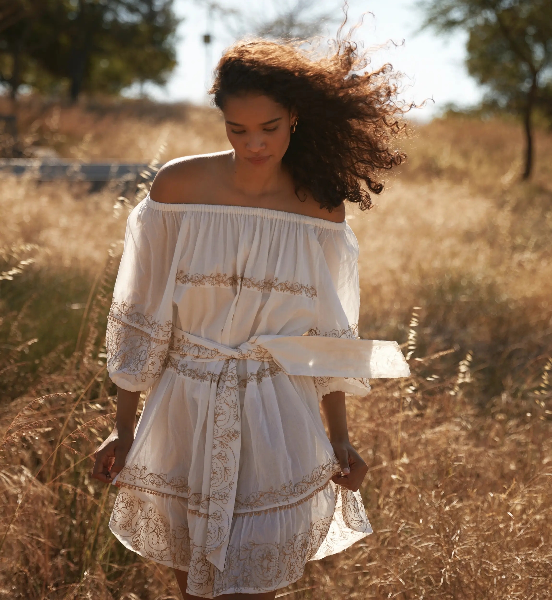 Miss June Paris — Vestido Corto Layla Bardot