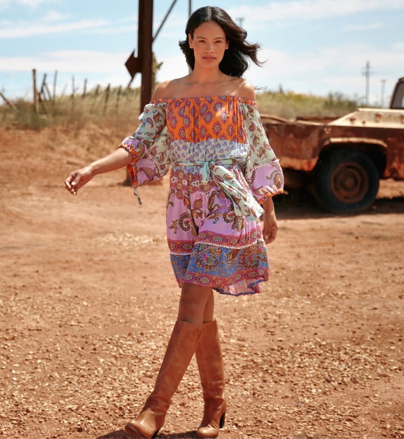 Miss June Paris — Vestido Corto Travie