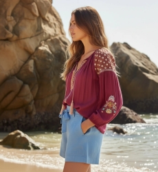 Miss June Paris — Blouse Russla