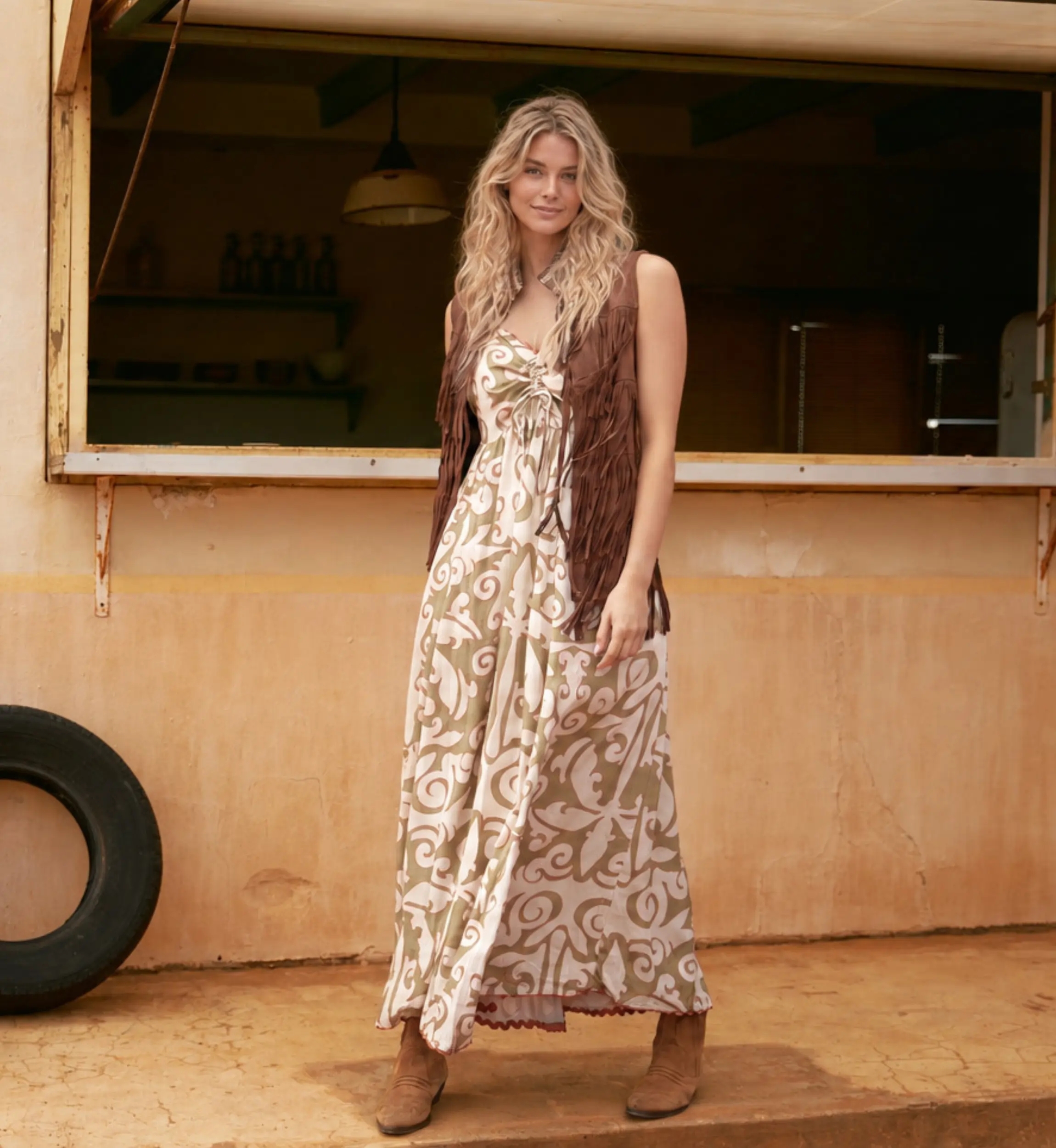 Robe Longue Becky en Viscose Motif Baroque | Robes longues — Miss June