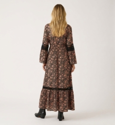 Vue dos robe longue manches longues imprimé cachemire noir et pêche, col, taille smockée, dentelle.