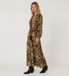 Vestido maxi negro de manga larga con estampado cachemir colorido, cuello en V, cintura anudada y tejido fluido, vista de tres c