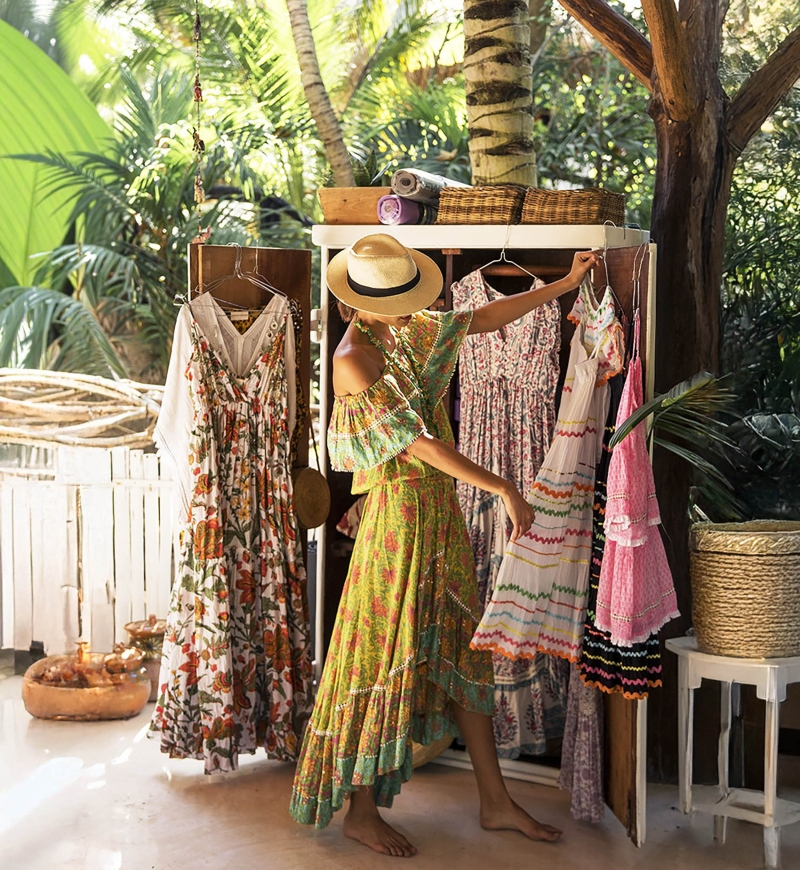 HOLLA Top – Floral Print – Short Sleeve – Bohemian – Miss June Paris – 3