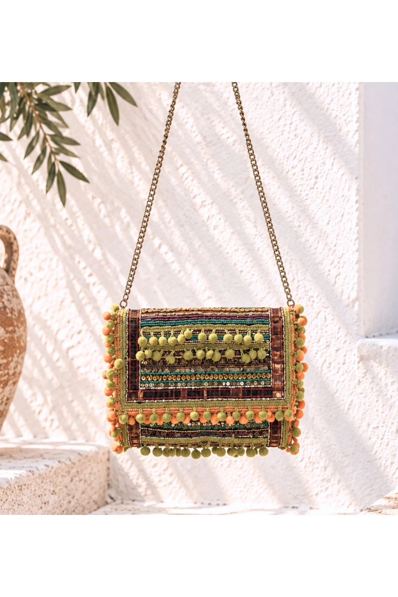 Pochette brodée Sequin, vert anis | Miss June Paris