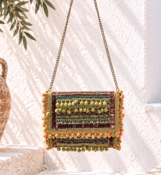 Pochette brodée Sequin, vert anis | Miss June Paris