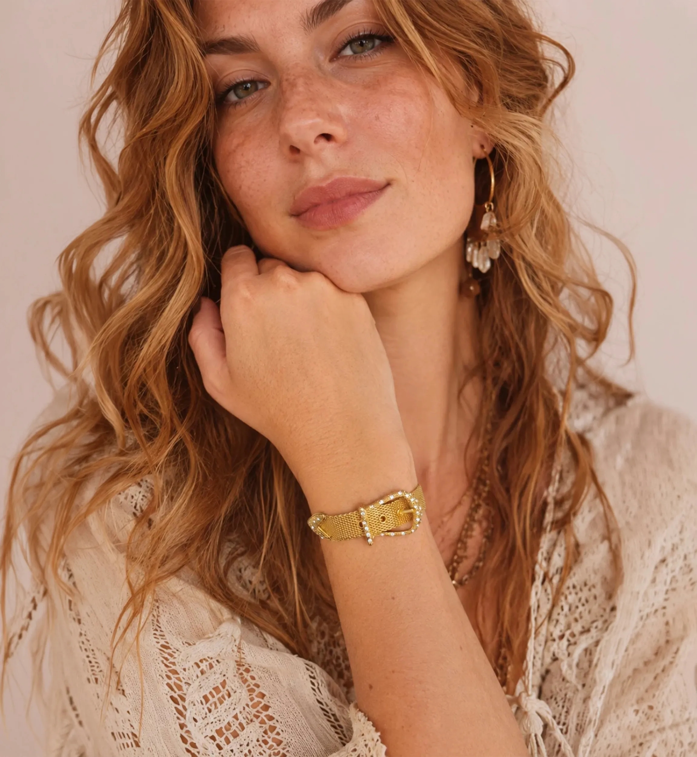 Pulsera Boucle dorada de acero inoxidable | Miss June Paris